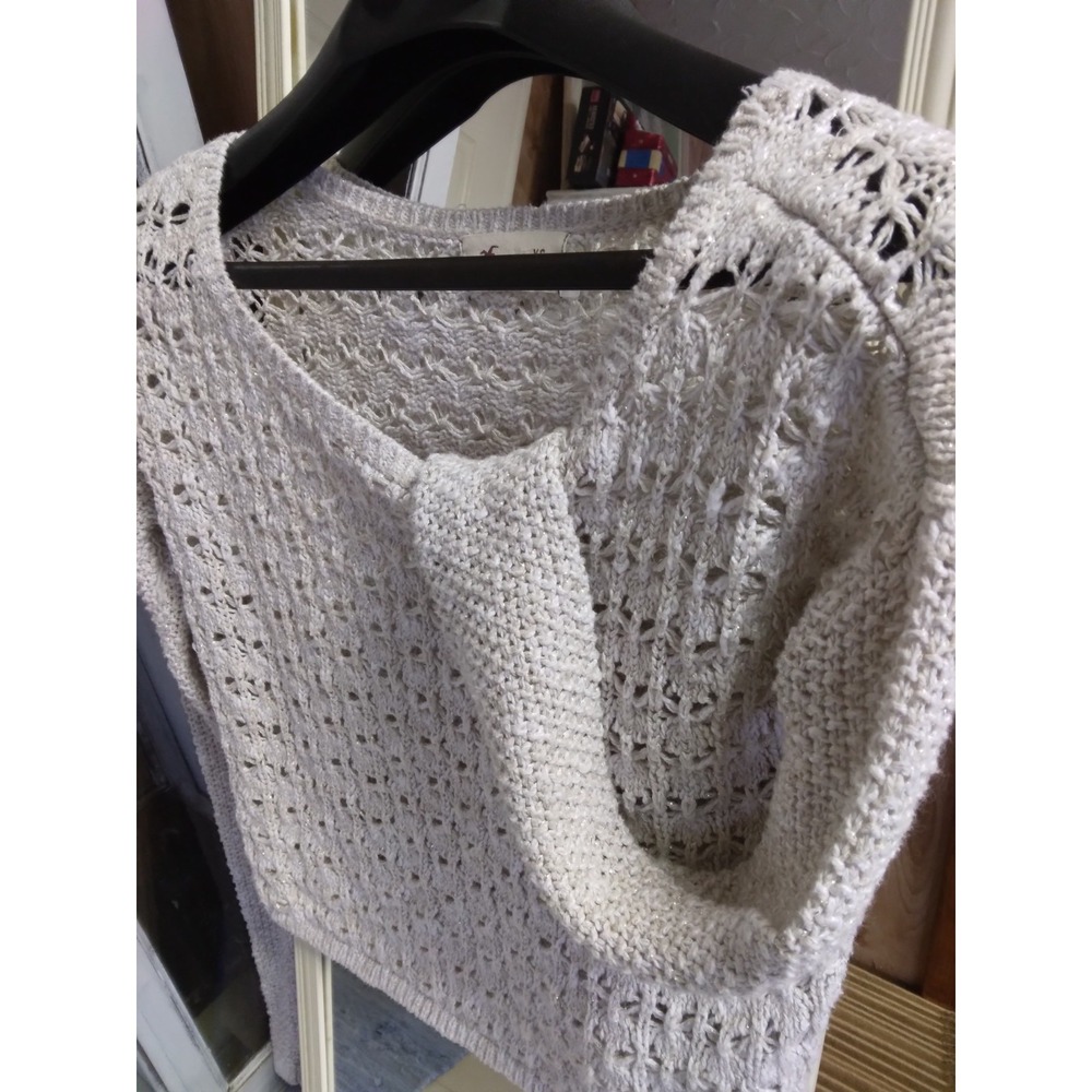Hollister XS pullover sweater light crochet front knitted sleeve crew neck creme